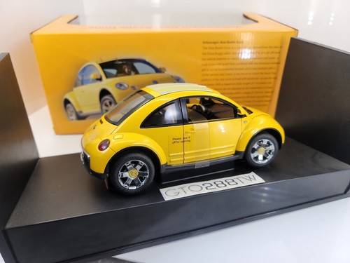 AUTOart 1:18 scale VW Volkswagen New Beetle Dune 2001 - Yellow(79711) - Picture 4 of 7