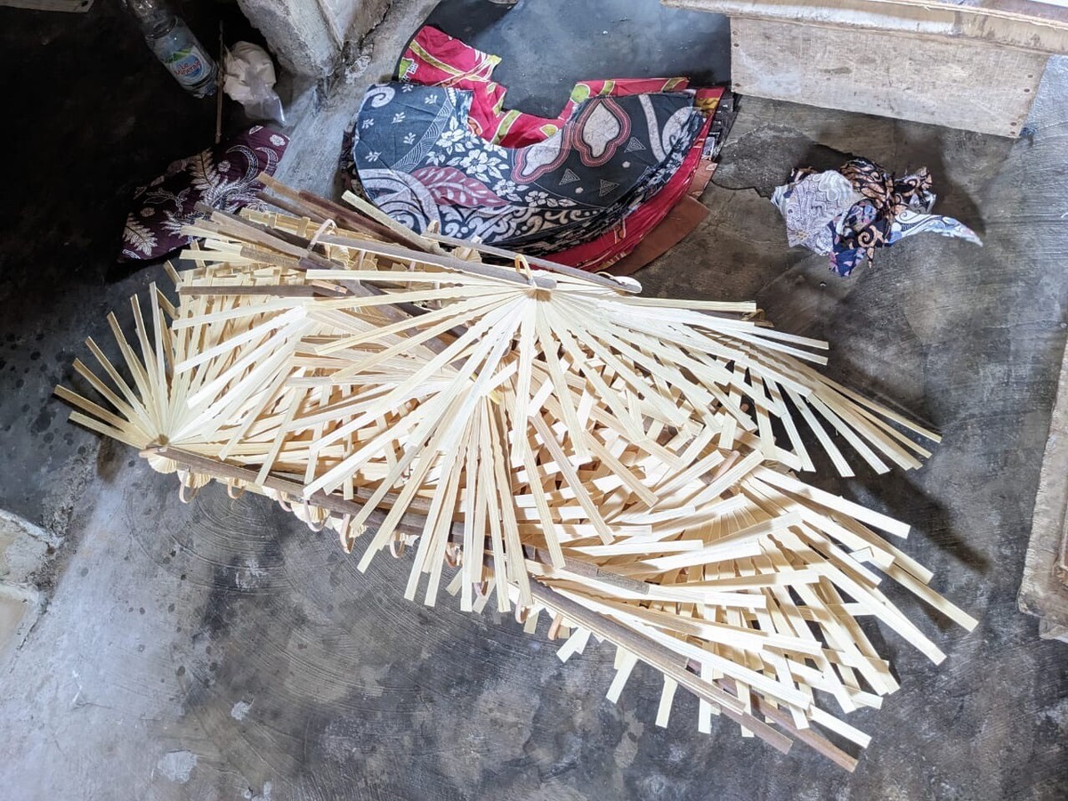 2 Brown Fans Hand Bamboo Cloth Handmade Indonesia New