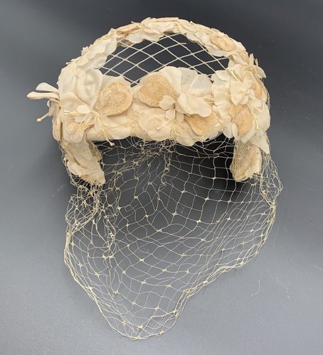 Vintage Beige Floral Union Made Womens Hat Netting MCM 1940s 1950s Wedding - Picture 8 of 12