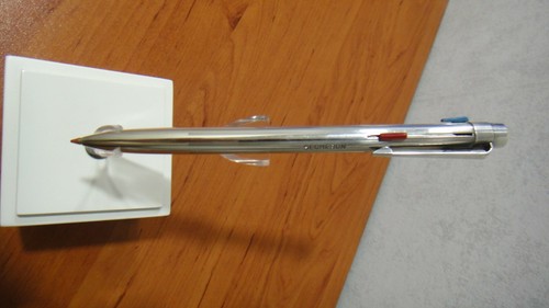 RARE VINTAGE CARAN D'ACHE 4 COLORS BALLPOINT PEN SILVER PLATED - Picture 6 of 12