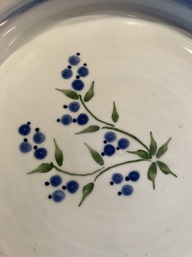 Hand Thrown Artist Signed Ruffled Pie Plate - Blueberry - Picture 4 of 10