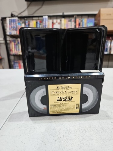 Walt Disney Cartoon Classics Mickey Beta Copy πΊπΈ CASE IS SPLITTING APART πΌ - Picture 5 of 9