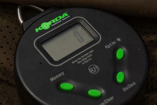 Korda Digital Scale 132lb 60kg / Carp Fishing Weighing Scales - Picture 5 of 6