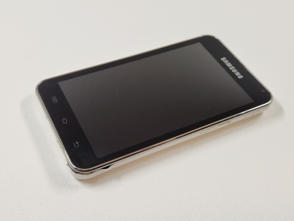 Samsung Galaxy Player 5.0 White (8 GB) Digital Media Player for
