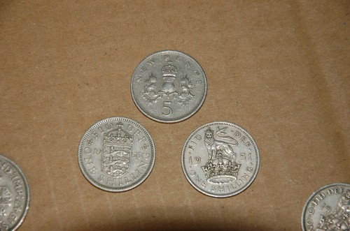 Restposten - 11 verschiedene 10p, 5p, Schilling und Guldenmünzen QE II und KG VI - Bild 4 von 6