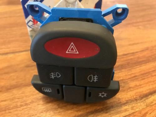 Pannello interruttore cruscotto Lancia Ypsilon 95-03 NUOVO ORIGINALE 735275162 8J3 - Foto 1 di 6