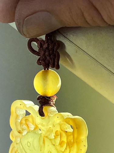 Vintage Chinese Carved Light Green Jade Fish Pendant w/ embroidered Cord - Picture 10 of 12