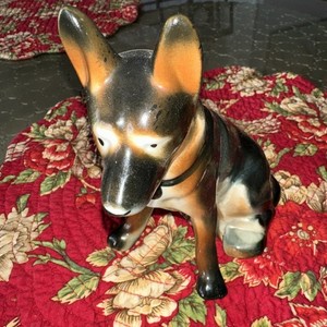 VINTAGE PORCELAIN CHINA GERMAN SHEPHERD DOG FIGURINE 