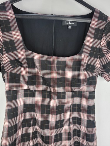 Lulu’s XS schwarz-rot kariert Extra Credit Minikleid Schulmädchen Swifty - Bild 6 von 10