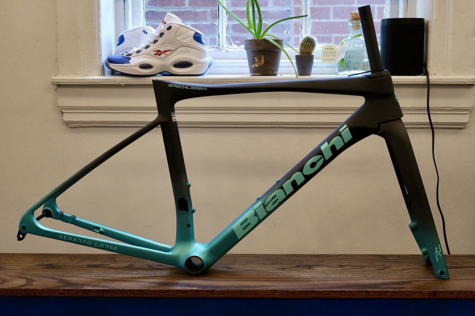 Bianchi Specialissima RC Carbon Disc Road Bike Frameset 50cm CK16 Celeste