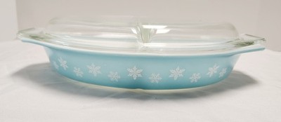 VTG Pyrex #28 Divided Blue Casserole Dish Turquoise Snowflake 1.5 Qt With Lid