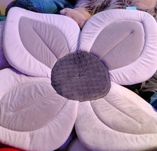 Blooming Baby Flower Bath Cushion Gray White Soft Infant Bathtub Mat Pad