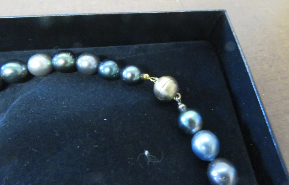 Hochwertiges Collier aus Tahiti-Zuchtperlen  Gelbgoldschließe Zertifikat in OVP - Bild 2 von 4