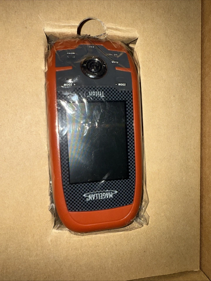 Magellan Triton 500 Handheld GPS Portable SD-Slot Waterproof geocache Hiking - Image 3 of 4