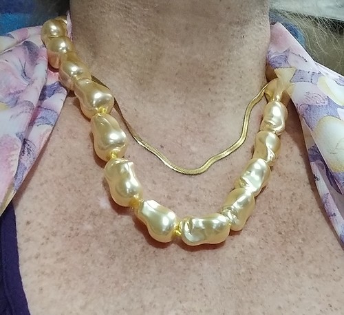 ๐ฅ Exquisite Genuine Baroque Golden Shell Pearl Necklace 20" - Picture 4 of 9
