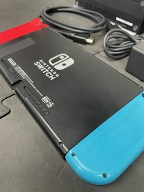 Nintendo Switch 1 w/ Joy Cons, accessories, original packaging, good condition