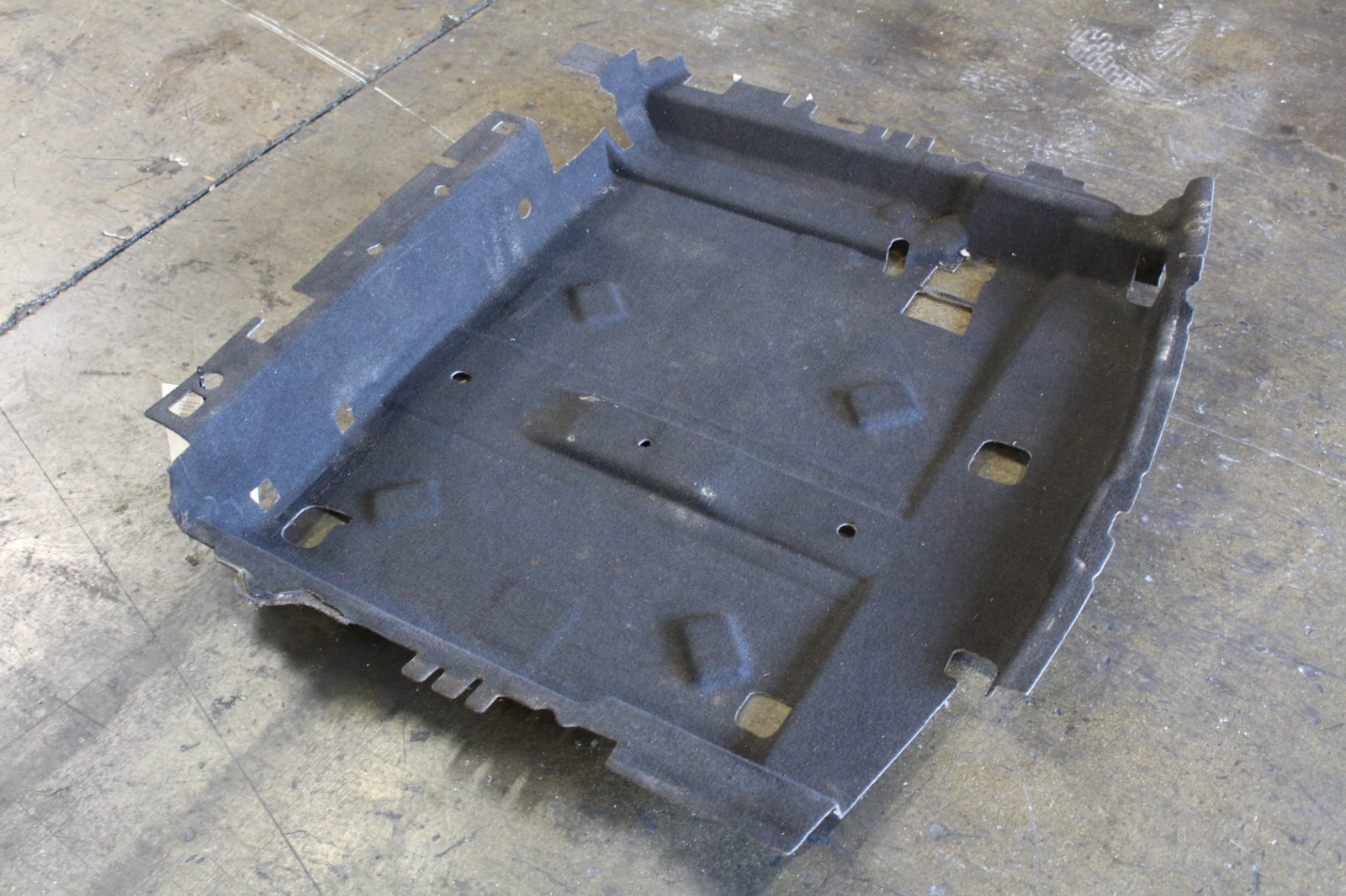 Lamborghini Urus, Trunk Carpet Bottom, Dmg, Used, P/N 4M8863697A