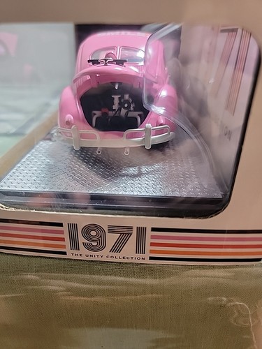 m2 machines 1/24 1952 VG Beetle - Picture 5 of 5