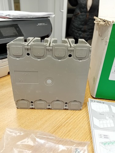 Schneider 160 Amp 4 pole  switch disconnector  75201837A  VAT reg. - Picture 7 of 8