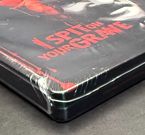 I SPIT ON YOUR GRAVE (2010) WALMART EXCLUSIVE BLURAY STEELBOOK **NEW & SEALED!** - Foto 10 di 17