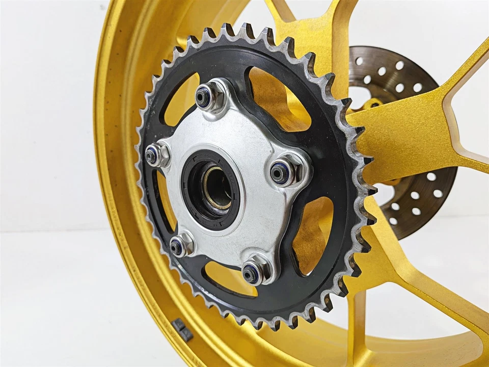 2008 Aprilia RSVR 1000 заводской задний обод колеса 17x6 золото Evo кованый 853376 - Изображение 4 из 4