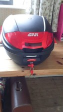 GIVI Monolock Matte Black Top Case fullface kask rozmiar?