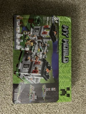 Minecraft The Fortress Building Set Mojang Toy New Sealed Damaged Box See Photos