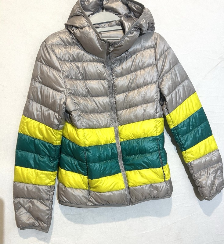 Uniqlo Ultra Light Down Jacket Women's Small Gray Color Block Full Zip Puffer