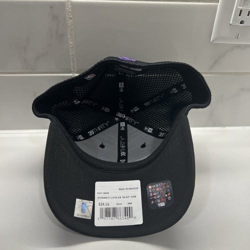 New Era 39THIRTY Los Angeles LA Lakers Neo Black Purple Hat Cap Flex Size S/M - Picture 4 of 4