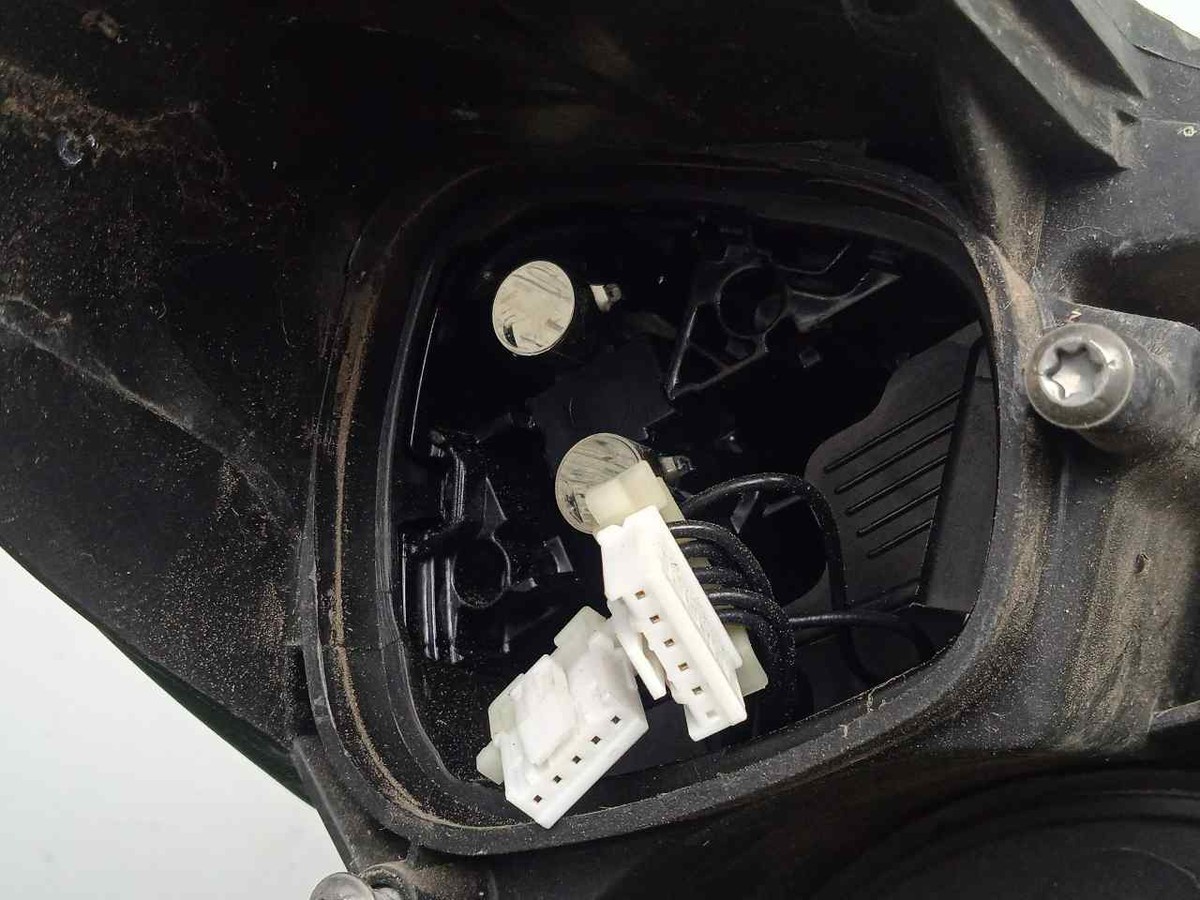 39153431 - 462161423 - 6519700000000 LINKER SCHEINWERFER / LED  