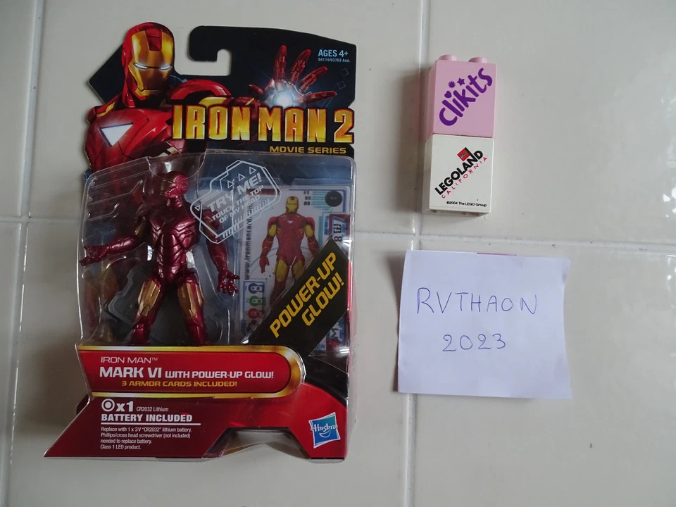NEW and SEALED IRON MAN 2 MOVIE SERIES 08 MARK VI WITH POWER-UP GLOW - Photo 1/2