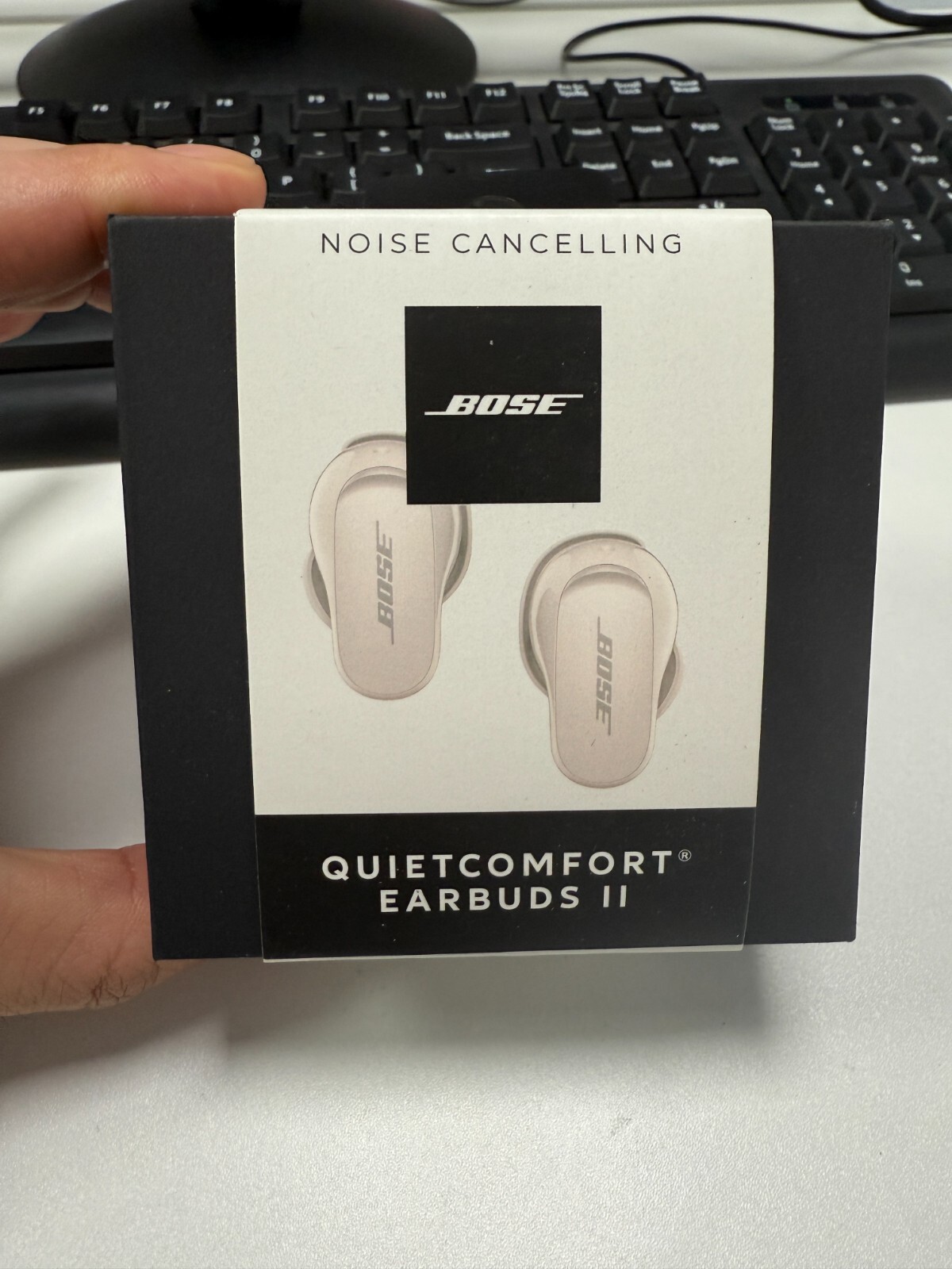 NEW QuietComfort II Earbuds Noise Cancelling True Wireless in-Ear Earbuds -White