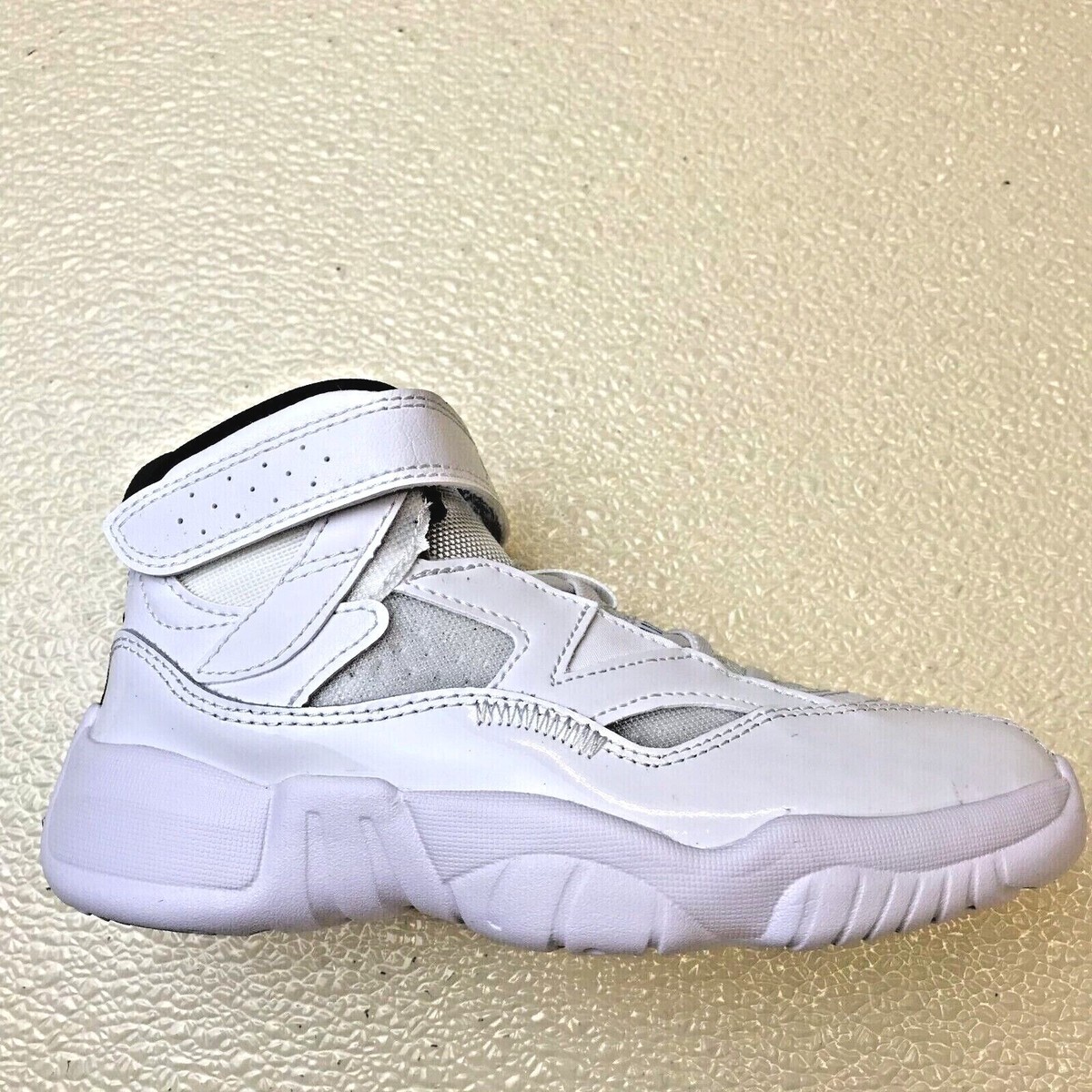 【695】NIKE AIR JORDAN バスケットボール シリアルナンバー NIKE ナイキ HV6674-067 フェイクバスターズ鑑定済み Air Jordan