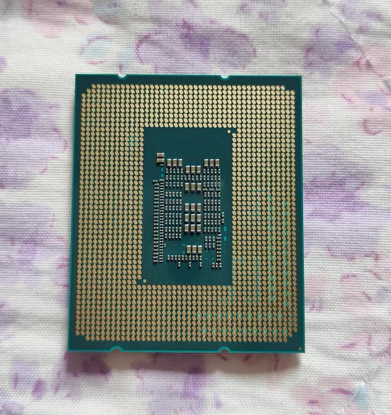 Intel Core i3-12100F CPU LGA 1700　動作確認済み Intel Core i3-12100F CPU LGA 1700 動作確認済み