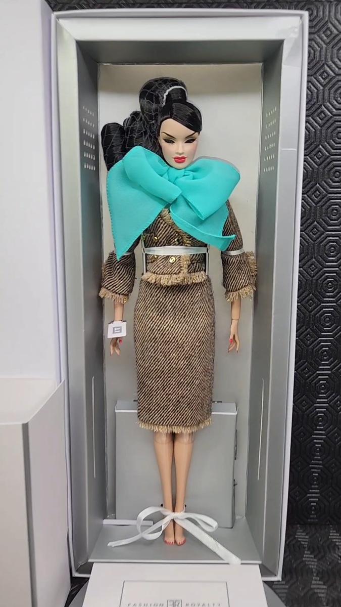 Integrity Toys Fashion Royalty Little Vintage Ensemble Véronique