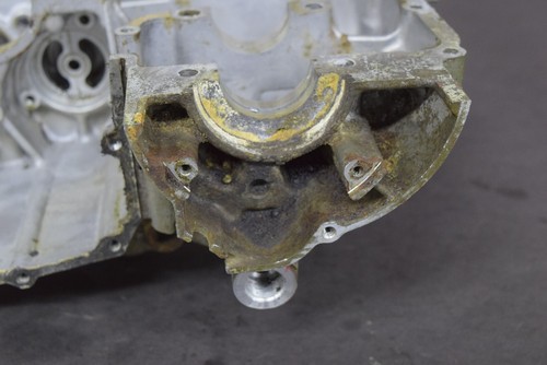 SUZUKI 1982 GS750T GS 750 ENGINE LOWER CRANKCASE MOTOR BLOCK CASE - Picture 8 of 12