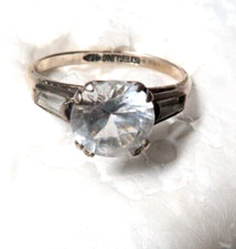 VINTAGE STERLING SILVER CLEAR FACETED CRYSTAL RING  SIZE 7