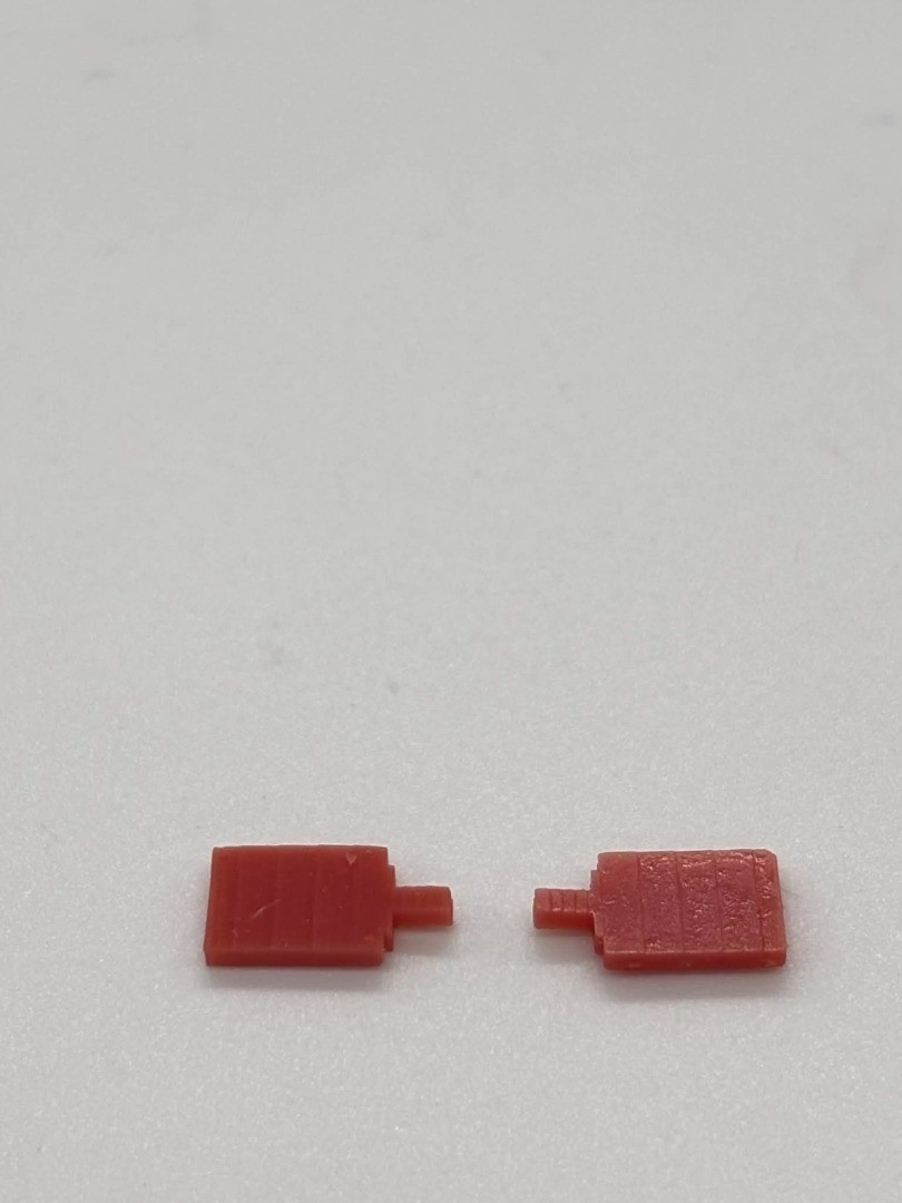 Greenhills Red Wing Mirror Pair for Scalextric Sierra Cosworth / Escort XR3i - G