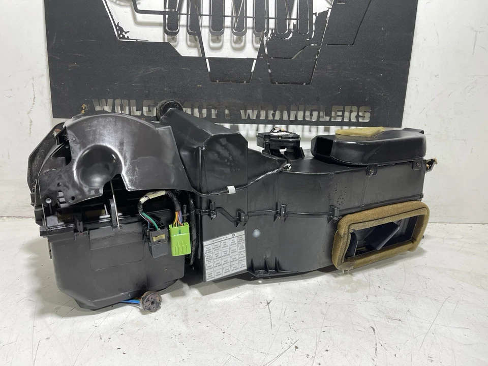 55115210AE нагреватель сердечник коробка воздуходувки мотор в сборе с AC 99-01 Jeep TJ Wrangler - Изображение 3 из 4