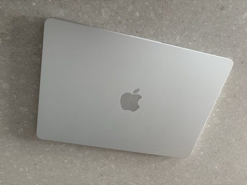2025 Apple MacBook Air Laptop 13,6" M4 Procesor 16 GB RAM 256GB SSD Srebrny - Zdjęcie 8 z 10