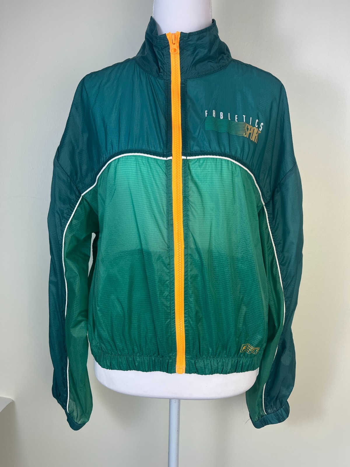 Fabletics Lightweight Windbreaker Jacket and Stre… - image 12