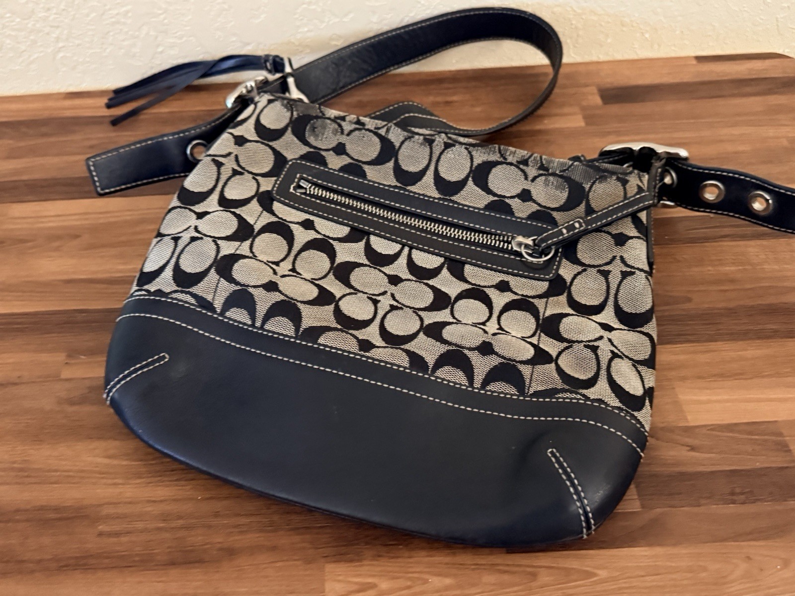 バッグ COACH Vintage Signature Shoulder Bag y2k Vintage Coach Signature Y2K Shoulder Bag Purse Black … - Gem