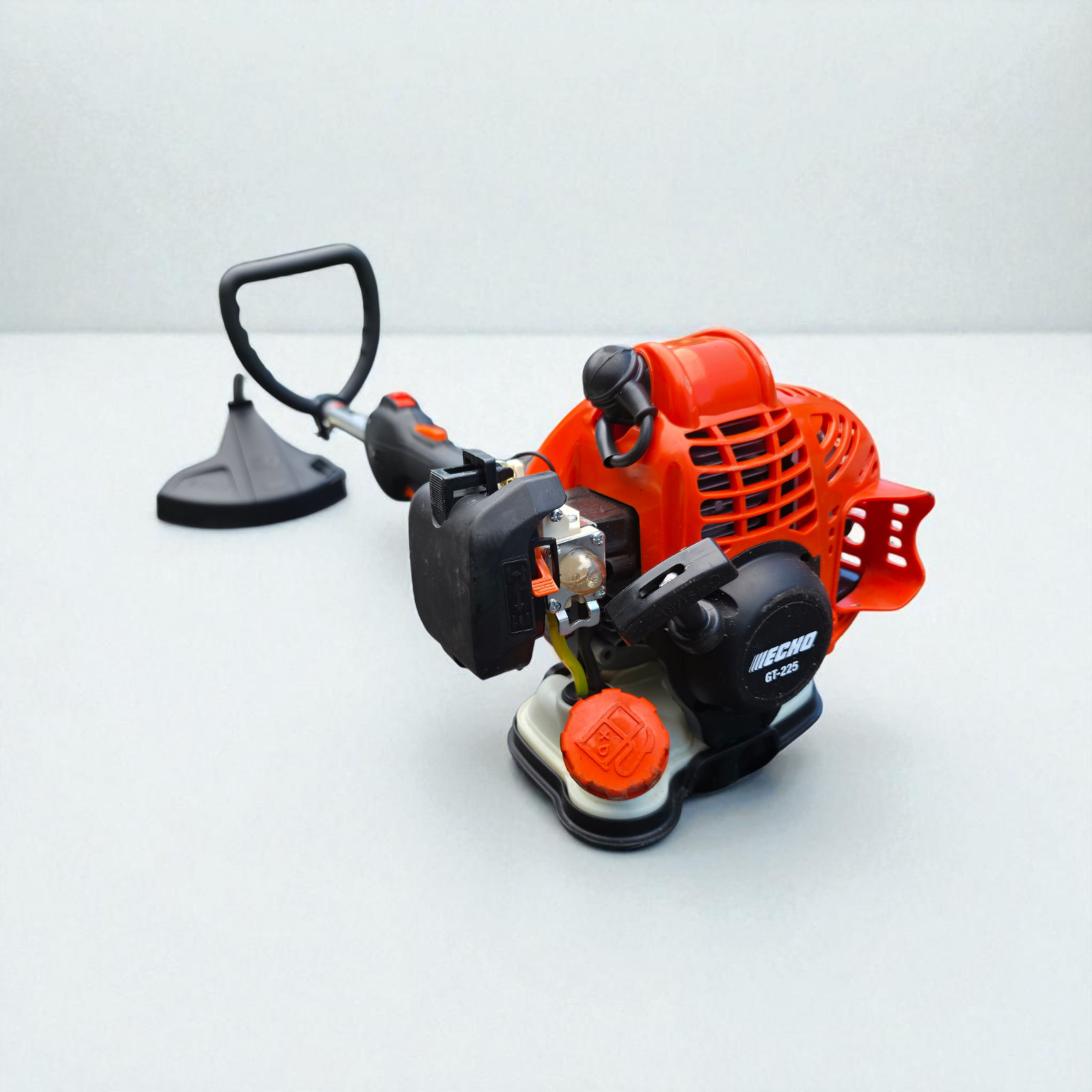 ECHO Curved Shaft String Trimmer 21.2cc Gas 2-Stroke with Ra