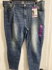 New Signature Levi  Simply Stretch Mid Rise Skinny Jeans Women's Size 24 40X28