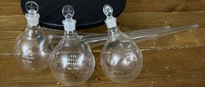 VTG - PYREX #7260 - 125 ML Retort Distiller W/ Stopper - 3 Available