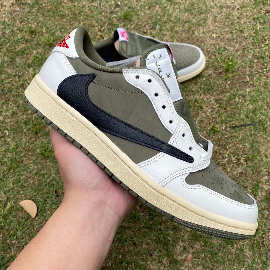 Size 9.5 - Travis Scott x Air Jordan 1 Retro OG SP Low Reverse