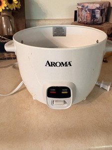 Aroma Housewares Rice Cooker White 