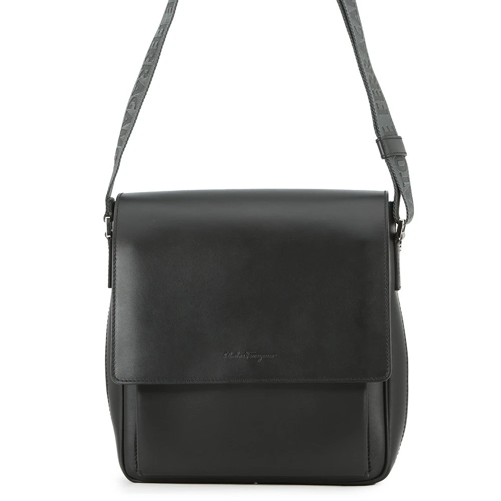 Ferragamo — Ferragamo Messenger bag Leather Black 24A311