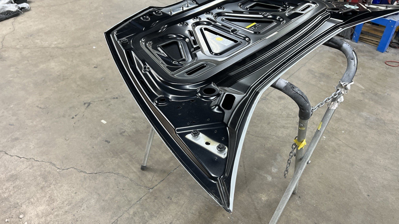 Lamborghini Huracan front hood, Genuine OEM, Part number: 4T0823021C