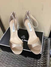 Women NIB "Nina" champagne open toe, strap high heel shoes. 3.5" Heel Size 8M